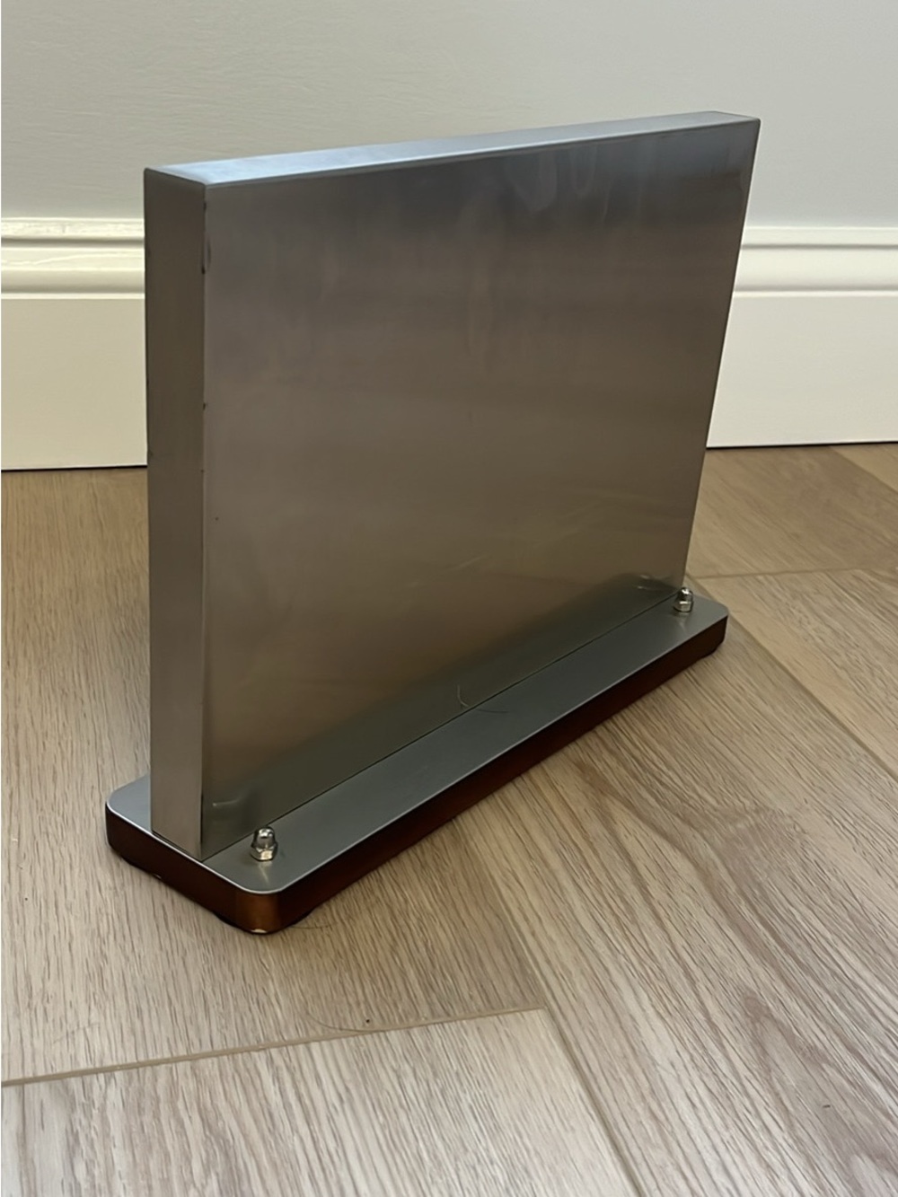 Fomidao Double Sided Magnetic Knife Holder Stand - Picture 2 of 3